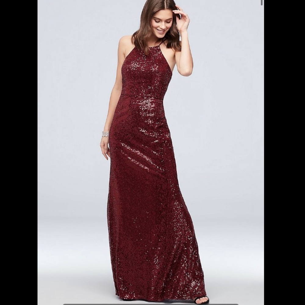 Gorgeous sequin halter dress!